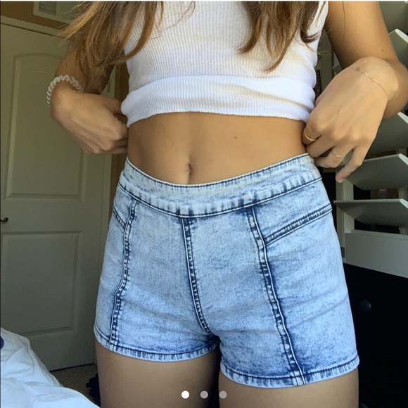 Bullhead Pants - High waisted shorts